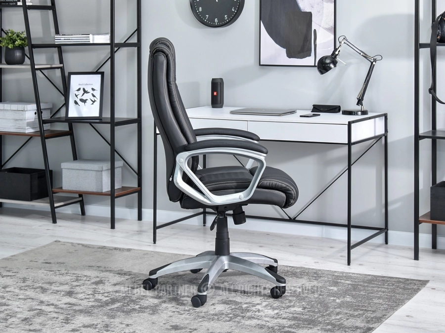 Ergonomiczny fotel biurowy z wygodnym siedziskiem